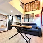 Holiday home Le Loft ~ A 4 Min De La Gare, Fibre + Parking Prive Poitiers