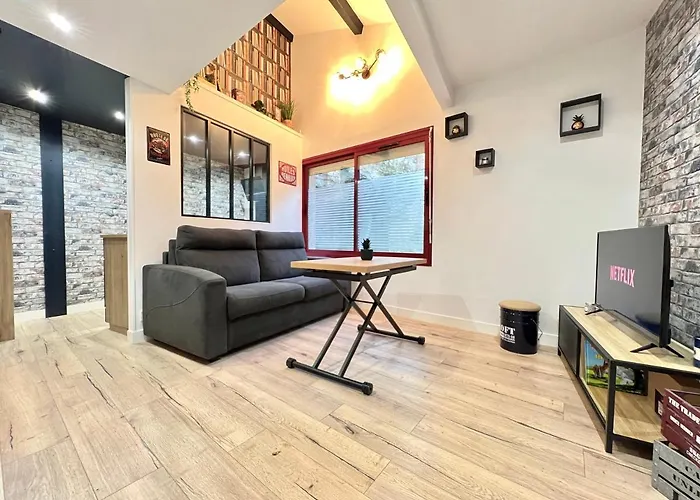 Ferienhaus Le Loft ~ A 4 Min De La Gare, Fibre + Parking Prive Poitiers
